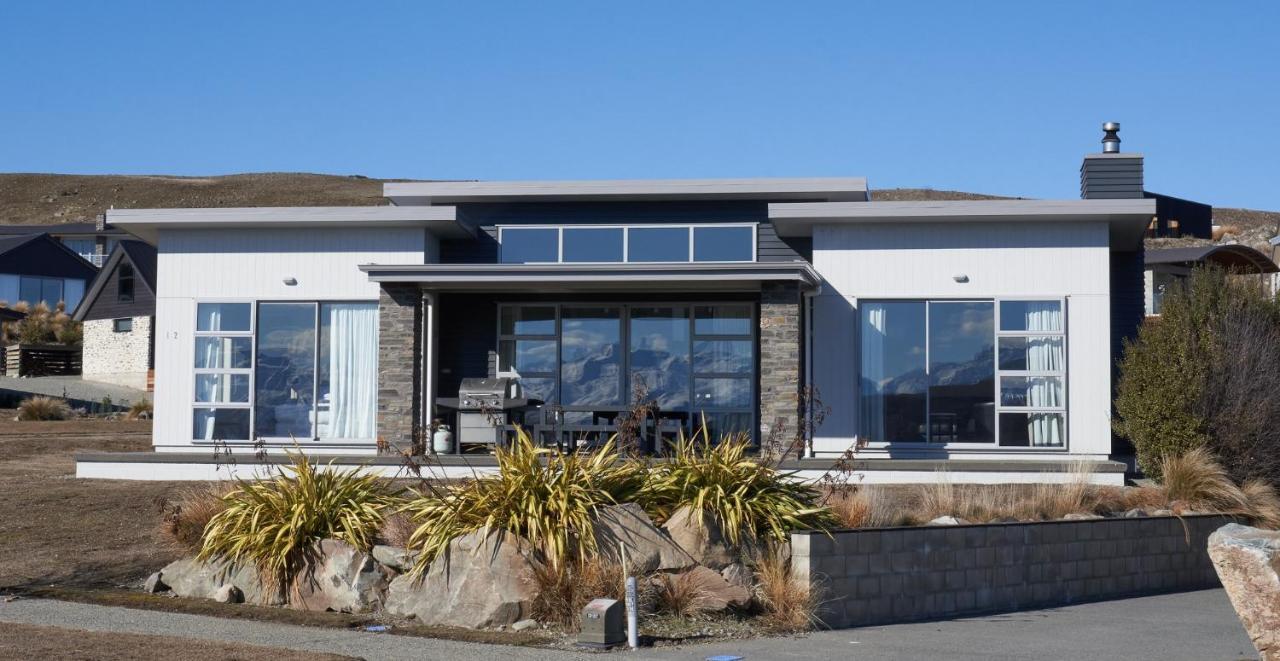 Lake Watch - Lake Tekapo Villa Exterior photo